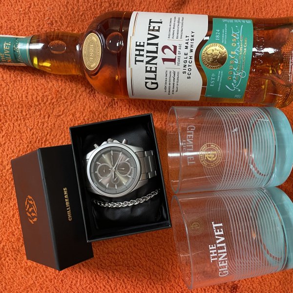 THE GLENLIVET 12Y DOUBLE CASK + 2 COPOS E RELÓGIO CHILLEBENS + PULSEIRA METAL